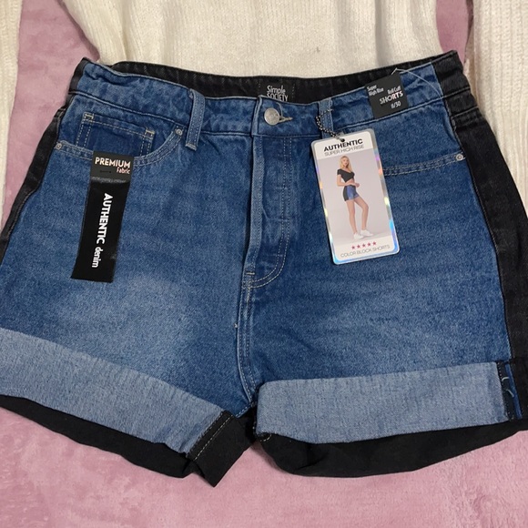 🦩vintage style denim shorts 🦩 - Picture 3 of 11